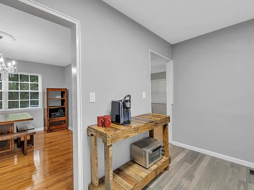 3 bed, 1484 sqft, $1,800 — Photo 4