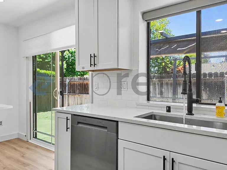 691 Cutting Way — Photo 20