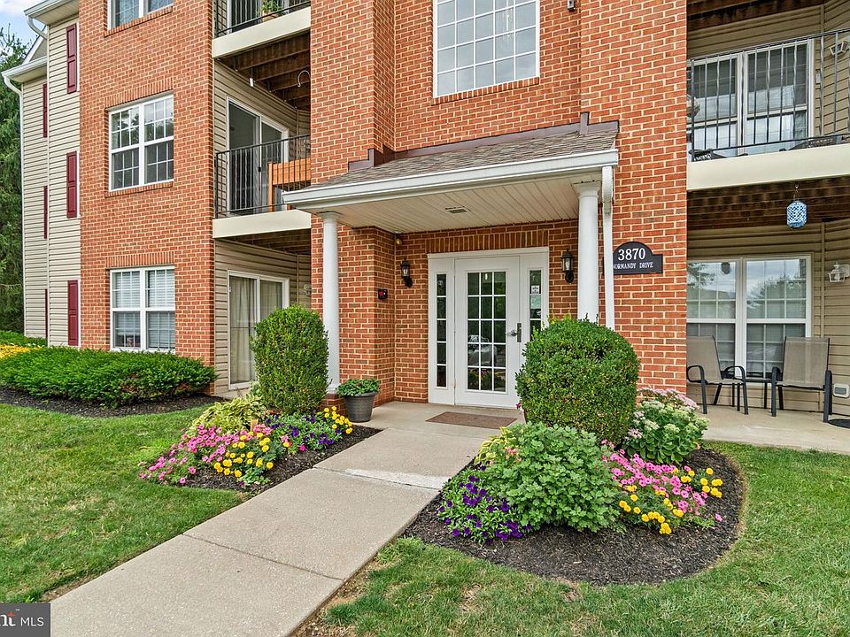 1st image of 3870 Normandy Dr APT 2A