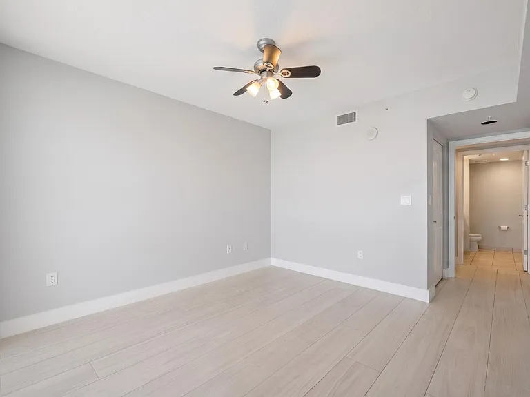 610 W Las Olas Blvd #1016N — Photo 18