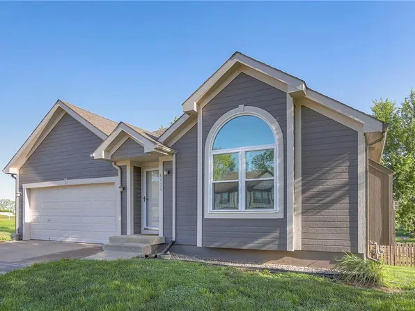 6120 NE 118th St, Kansas City, MO 64156