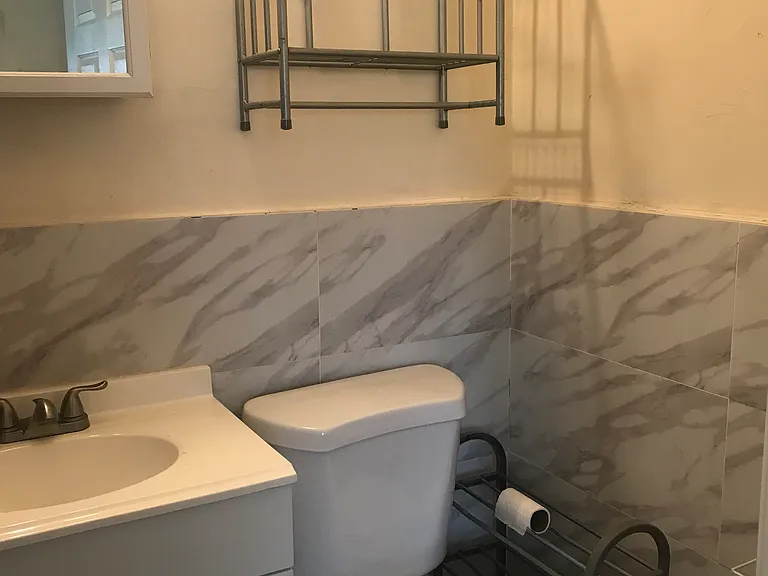 317 S Evaline St #1A — Photo 6
