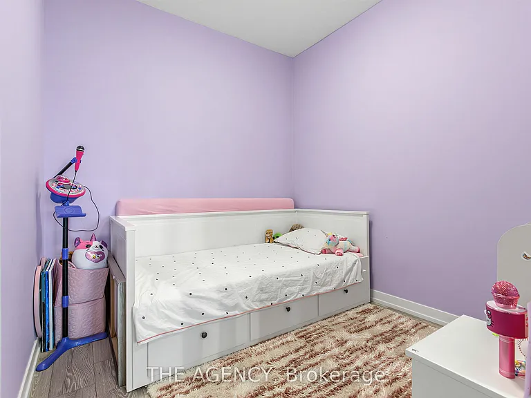 2020 Bathurst St #1817 — Photo 15