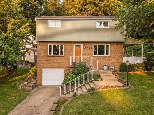 215 Forest Hills Rd, Pittsburgh, PA 15221