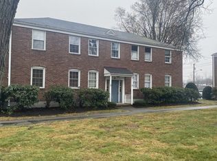 47 Colony Rd APT 1B, West Springfield, MA 01089