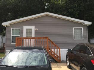 69 Edward Ln, Lothian, MD 20711