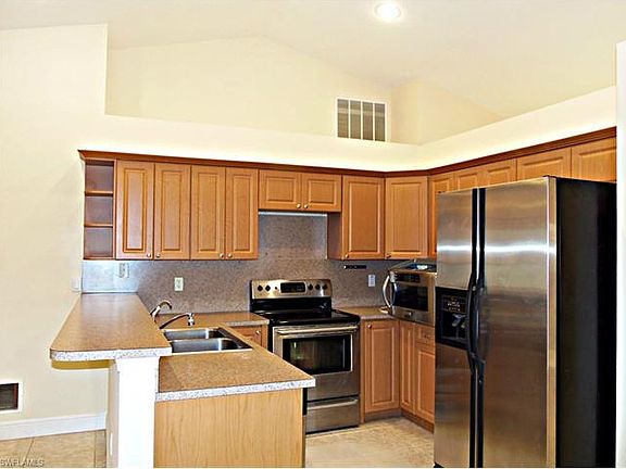 4th image of 365 Glenridge Dr
