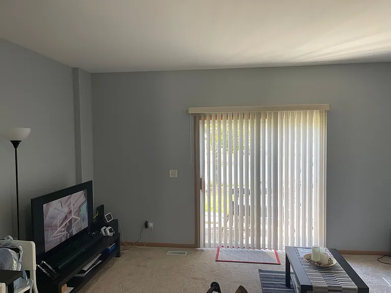 2546 Oak Tree Ln — Photo 8