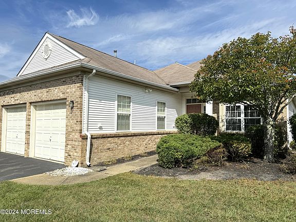 2nd image of 15 Verona Drive