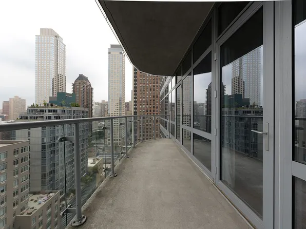 555 W 59th St APT 22H, New York, NY 10019
