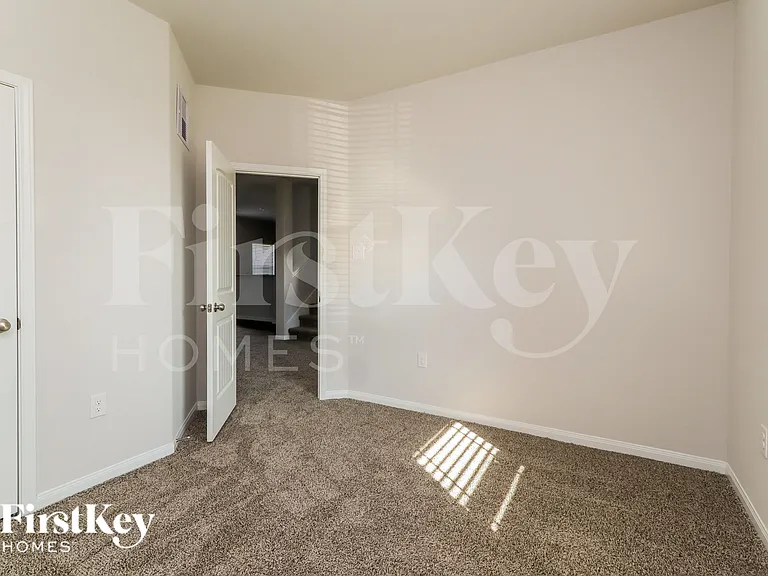 14705 Country Club Dr — Photo 12