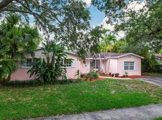 10140 SW 98th Ave, Miami, FL 33176