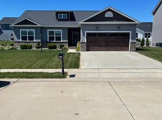 7057 Richmond Dr, Glen Carbon, IL