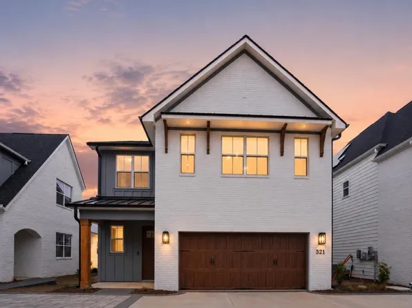 321 Luna Dr, Tega Cay, SC 29708