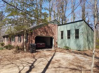 135 Cooley Rd, Williamsburg, VA 23188