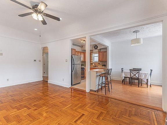 3rd image of 4907 Avenue Multi Farm