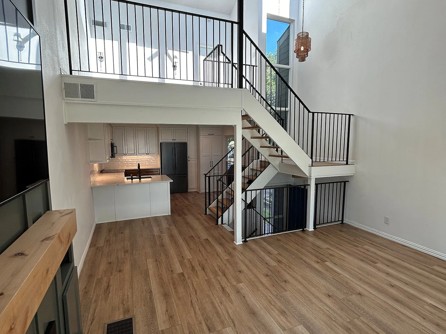 300 Rush Creek Dr — Photo 4