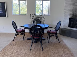 1031 Country Club Dr, Petaluma, CA 94952