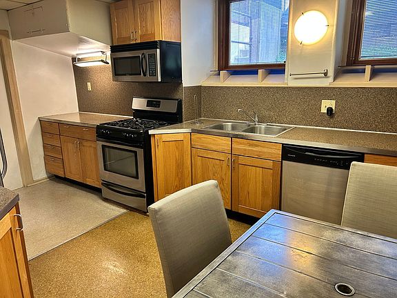 2nd image of 127 College Ave APT 1