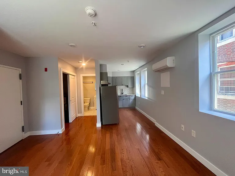 4508 Walnut St #312 — Photo 4