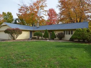 17179 Ridge Creek Rd, Strongsville, OH 44136