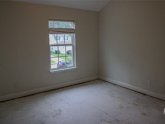 2nd image of 81 Ristona Drive
