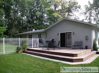 9116 Vienna Rd, Otisville, MI 48463