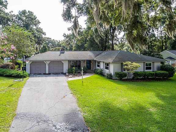 4th image of 1731 SE 38th Ave