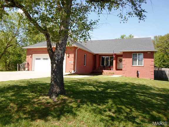 5th image of 3001 Charlton Ln