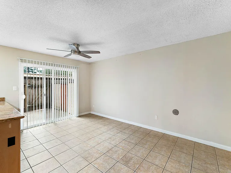 54 Quay Ct — Photo 53
