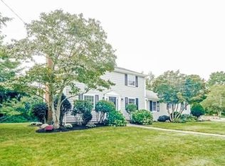 7 Riverside Dr, Hanover, MA 02339