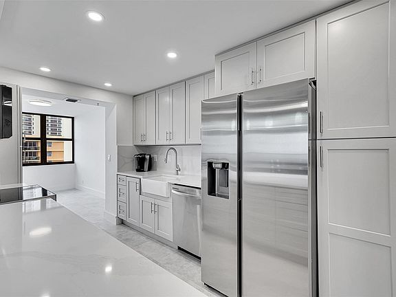 4th image of 2301 S Ocean Drive #1701