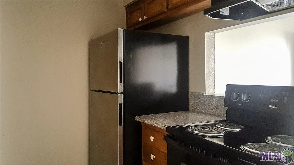 Building Photo - 402 Lee Dr #1C