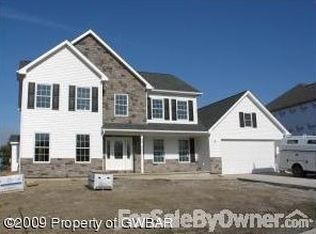 206 Huckleberry Ln, Duryea, PA 18642