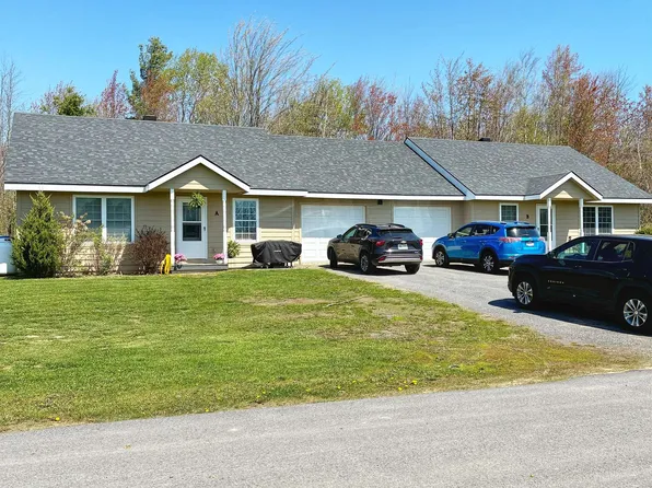 84 Linden St, Waddington, NY 13694