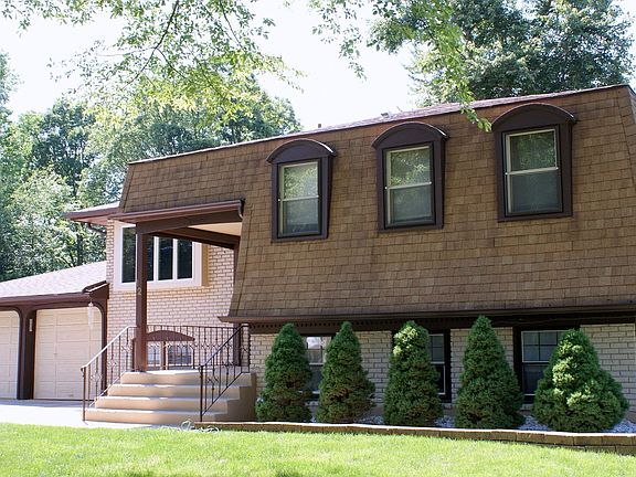 2 Car Garage, Fenced Yard