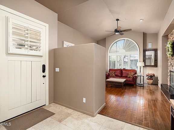5th image of 20802 N GRAYHAWK Drive N #1068