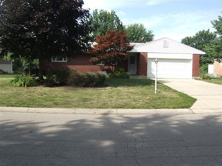 1st image of 103 Bruce Dr
