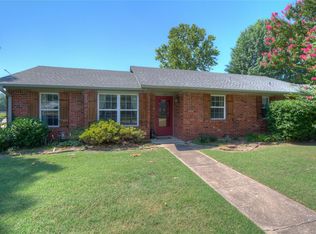 439 Trenton Rd, Muskogee, OK 74403