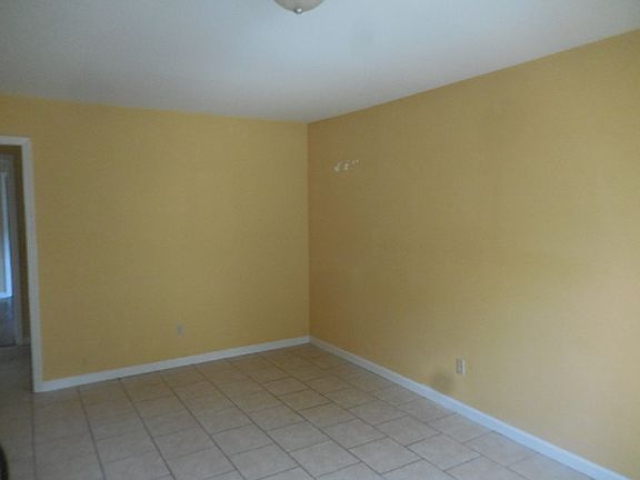 3rd image of 1110 Jefferson Ave