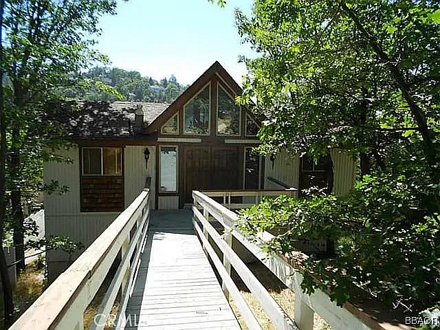 1301 Calgary Dr — Photo 2