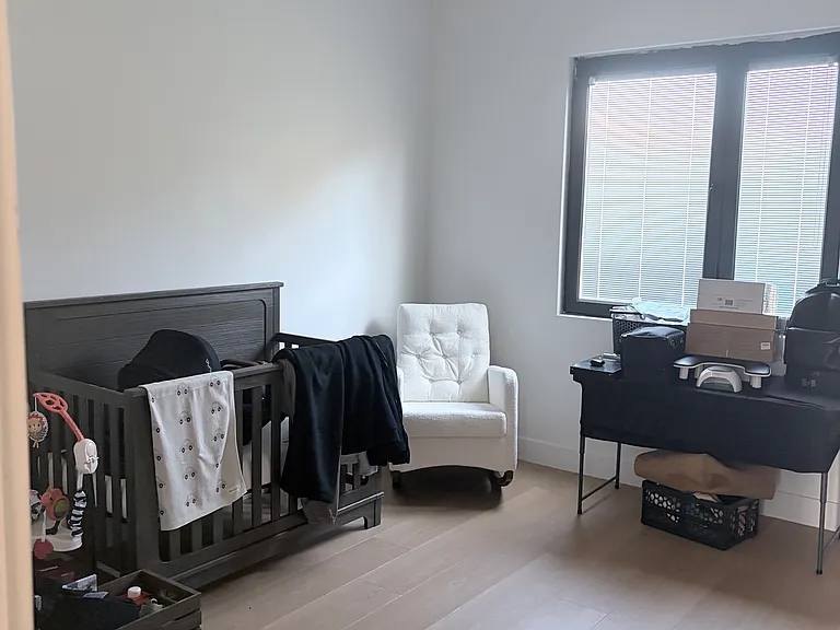 2472 Desire Ave — Photo 3