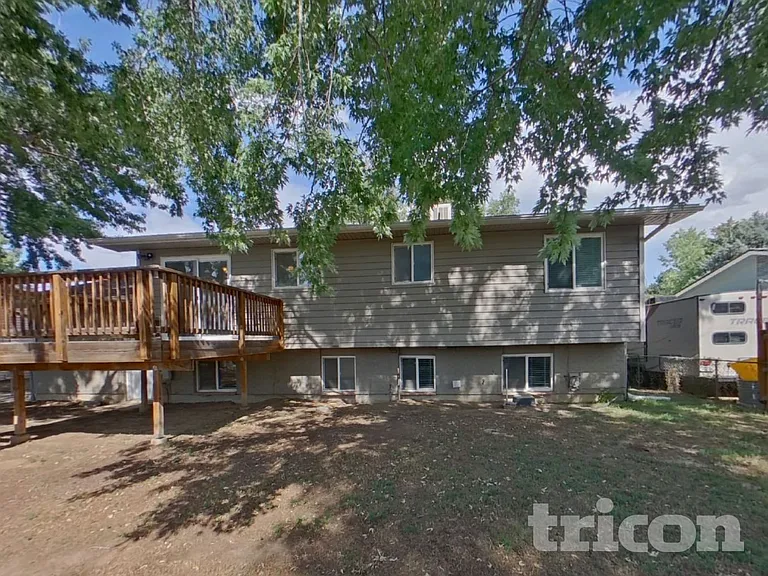 6910 Fielding Cir — Photo 16