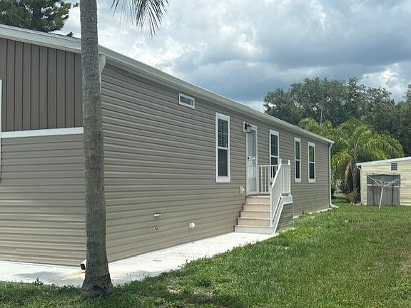 2nd image of 900 Aqua Isle Blvd #C15