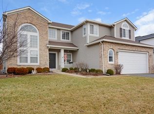 511 Winslow Way, Lake In The Hills, IL 60156