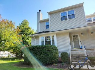 211 Driscoll Ct, Somerset, NJ 08873