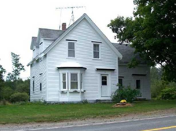 2nd image of 226 Route 1