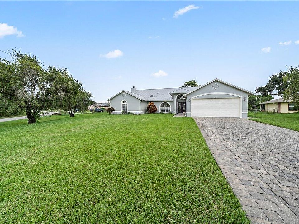 1st image of 1540 SE Hope Ct Court SE