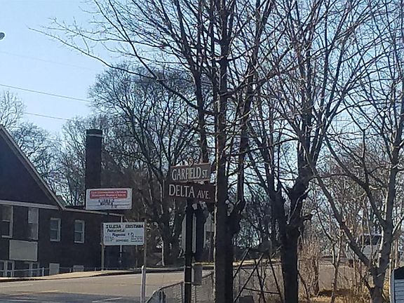 4th image of 1615 Delta Ave