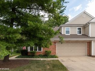 212 Woodstone Dr, Buffalo Grove, IL 60089